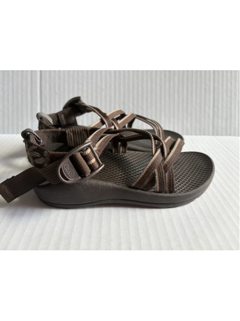 Chacos Z2 Youth Brown Floral Size 13 Adjustable Water Shoe Camp Outdoor